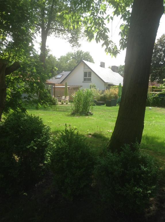 Holiday Home Harmony Brecht Rum bild